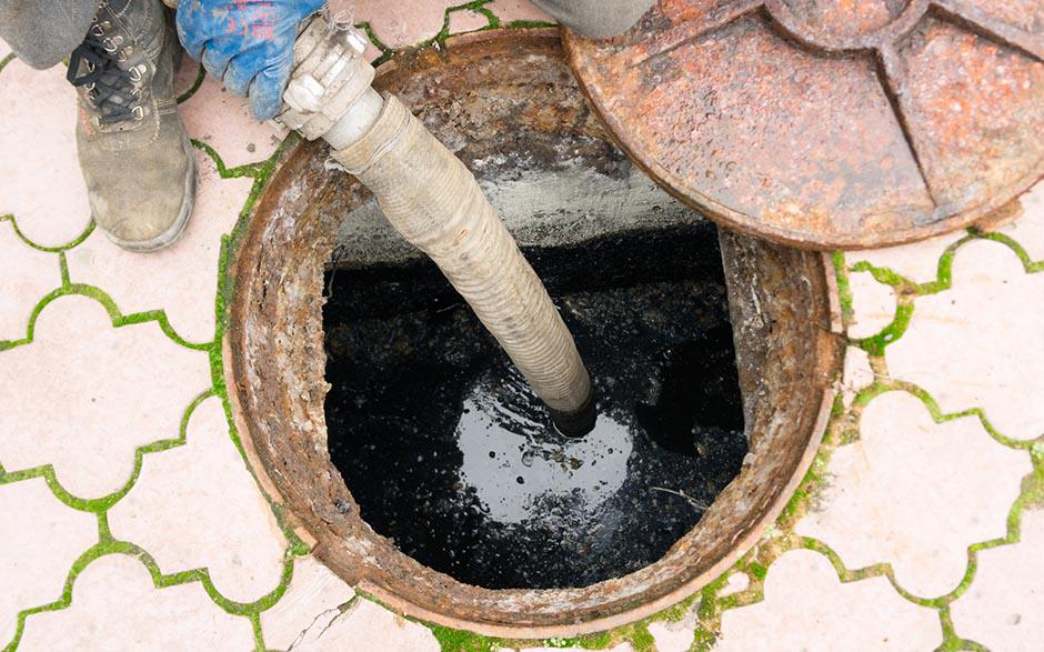 déboucher une canalisation d'eaux usées Saint-Denis